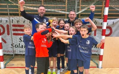 ⚽🏆 Erfolgreiche Teilnahme der USC Sparkasse Kirchschlag Jugend beim Hallenturnier des USC parkettboden.at Krumbach 2026