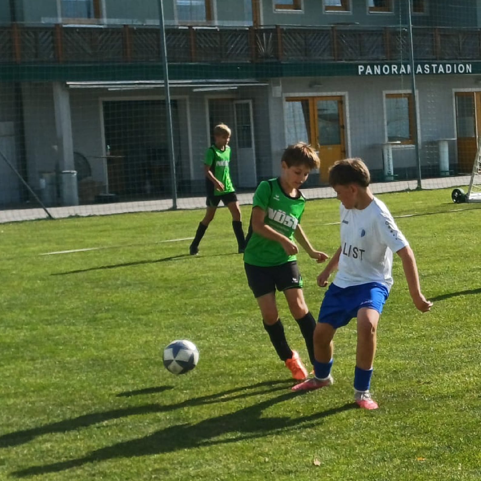 560x560_Foto_U12_17102026-1